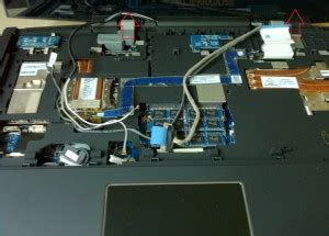 Alienware M17x Disassembly 的图像结果