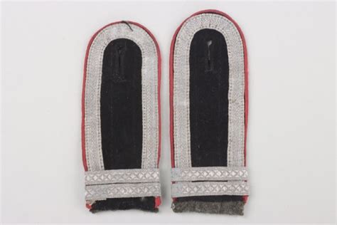 ratisbon's | Heer M44 shoulder straps for a Fahnenjunker Unteroffizier ...