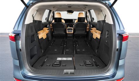 Step Inside the 2022 Kia Carnival and Discover Its Classy and Luxurious Interior - autoevolution