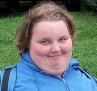 House ripped apart to take UK’s fattest teen to hospital | TopNews