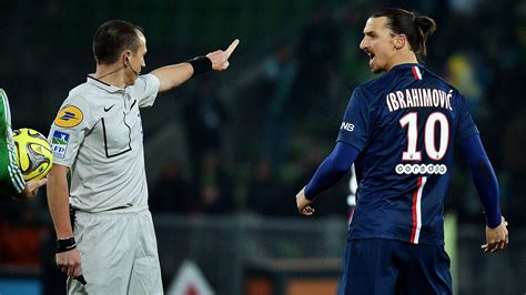 Zlatan Ibrahimovic 'provocations' slammed by Lyon coach - ESPN