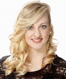 Hairstyles For Big Noses by Hair Styling Tricks To Hide Or Flaunt Your Features Hairstyles For Big Noses