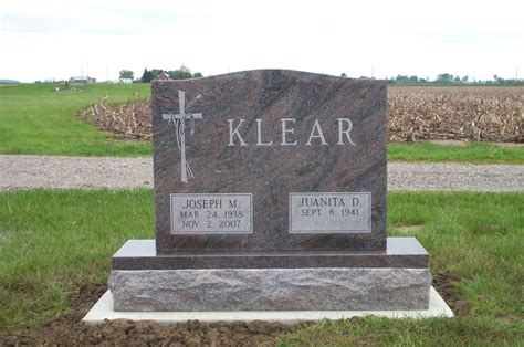 Monuments | Zachrich Family Funeral Home