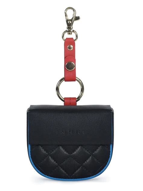 Hop on the Crescent Bag Trend With These Made-in-India Brands - Features