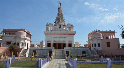 HOTEL BDS INTERNATIONAL (Sujangarh) - Specialty Hotel Reviews, Photos ...