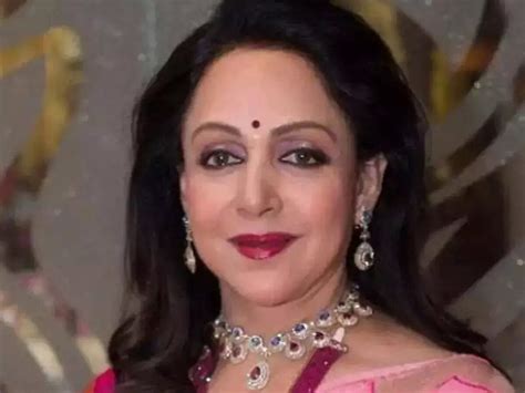 MP Minister Proposes Hema Malini Postal Dept Brand Ambassador for ...