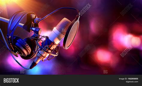 Recording Studio Microphone 的图像结果