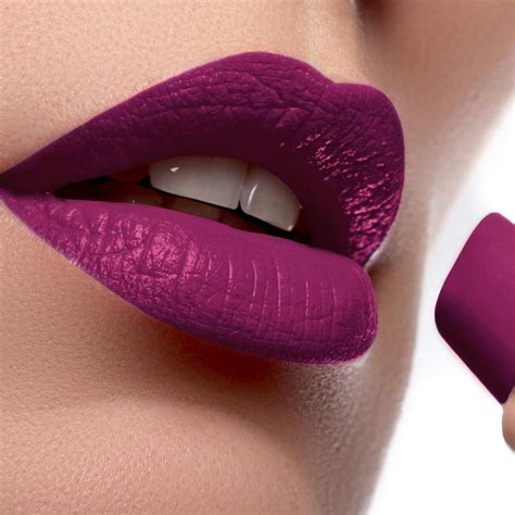 Buy Greyon produits de beaute Glossy Moisturizing Lipstick (87 Violet ...