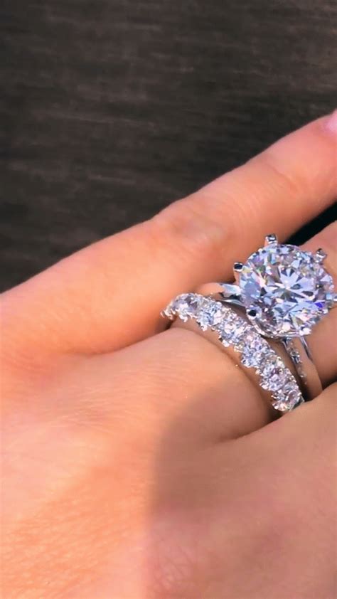 engagement rings $700