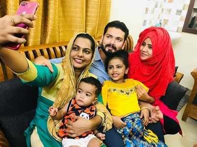 Ex-Bigg Boss contestant Basheer Bashi celebrates wedding anniversary ...