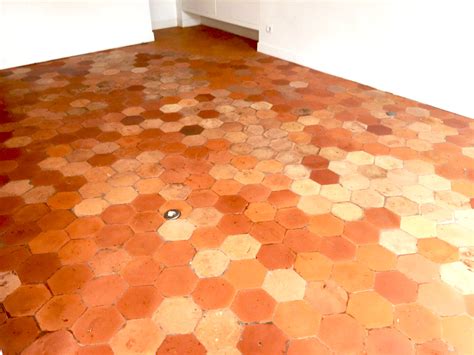 Image result for Renovation De Tomettes Rouges