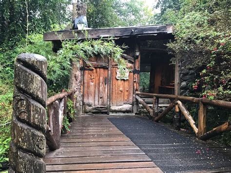 HOTEL MONTANA MAGICA (Puerto Fuy) - Lodge Reviews & Photos - Tripadvisor