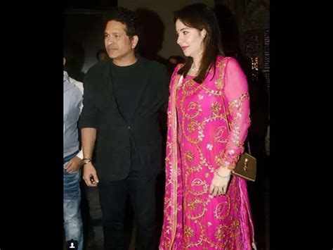 One Day, 2 Cricketers, And 2 Weddings: Zaheer Khan Marries Sagarika ...