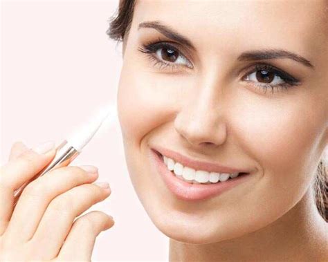 The fool-proof guide to hide acne scars | Femina.in