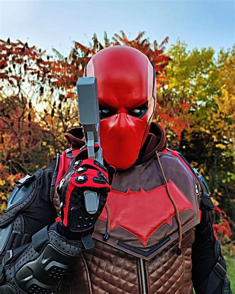 [Cosplay] My Gotham Knights inspired Red Hood cosplay! : r/DCcomics