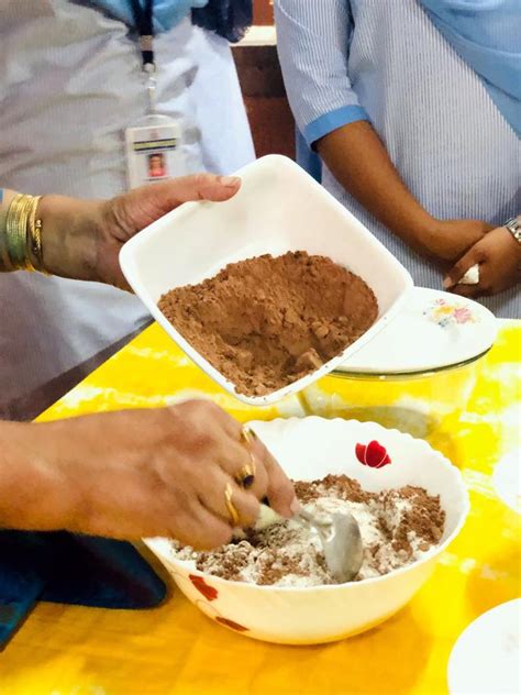 Chocolate making: Women's Cell 2019 - Besant Women's College