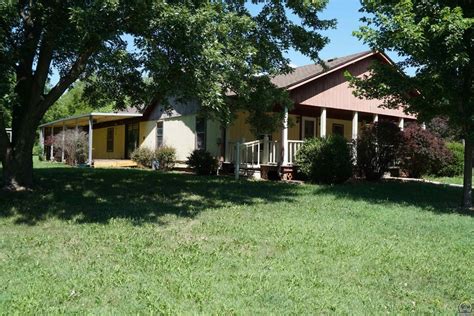 203 S 1st St, Carbondale, KS 66414 | Homes.com