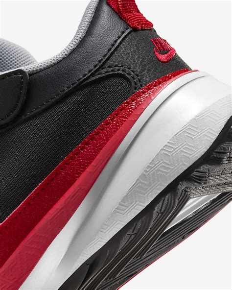 Giannis Freak 5 Younger Kids' Shoes. Nike IN