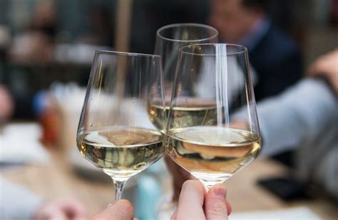 A Beginner's Guide to Understanding Types of White Wine