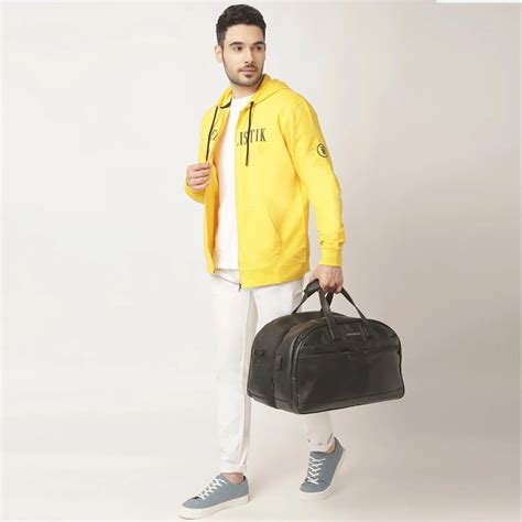 The Stylish Duffel Bag for men's | Best Carry-On & Expandable Picks ...