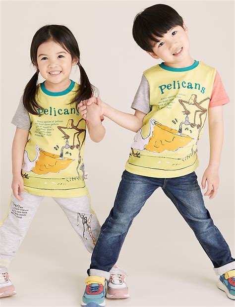 Buy Roald Dahl™ & NHM™ Pelican T-Shirt at Marks & Spencer