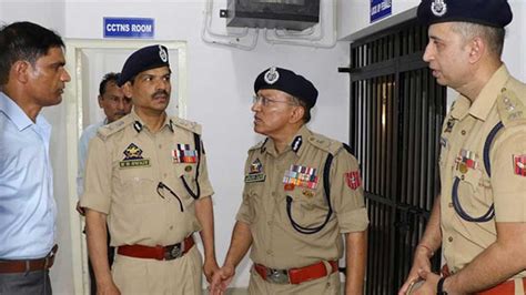 J&K DGP Warns of Internet's Role in Fueling Terrorism and Separatism