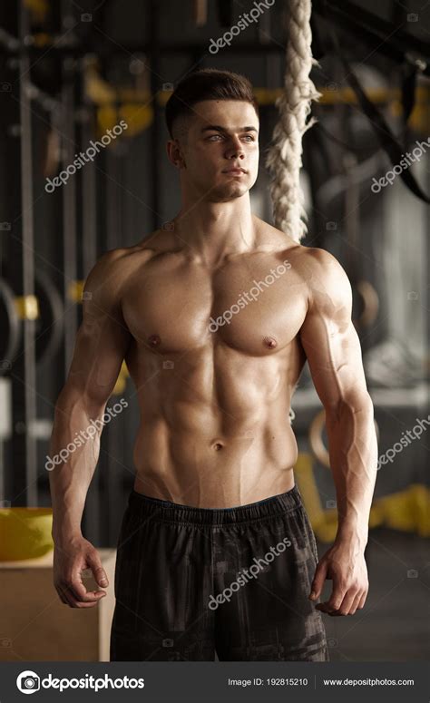 Perfect Male Body Lean