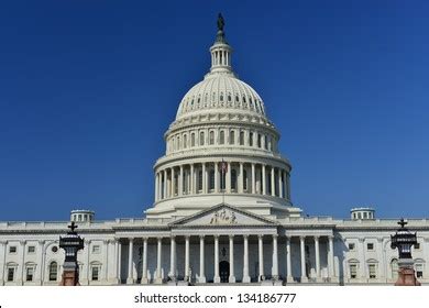 United States Capitol Building 的图像结果