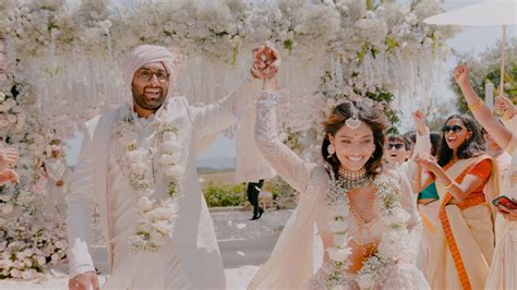 This couple exchanged vows at a midnight swim in Napa Valley before ...