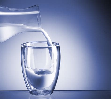 Density measurement of milk and dairy products