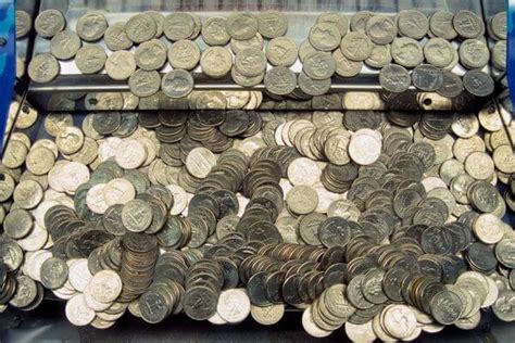 lucky chip spin pusher game