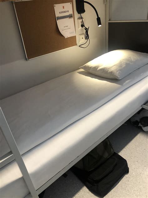 Air Force Women Bed 的图像结果