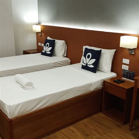 ZEN PREMIUM UPTOWN BGC (Makati, Metro Manila) - Hotel Reviews, Photos ...