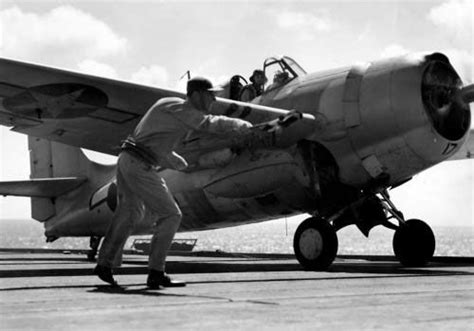 84年前 F4F“野猫”战斗机首飞 一举击败“零”战的“笨拙铁块” - 哔哩哔哩