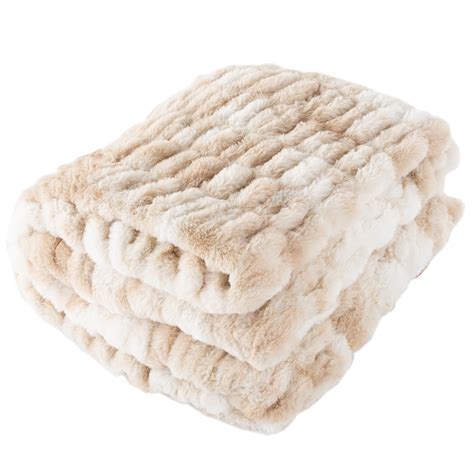 Queen Size Faux Fur Blankets - Bed Bath & Beyond