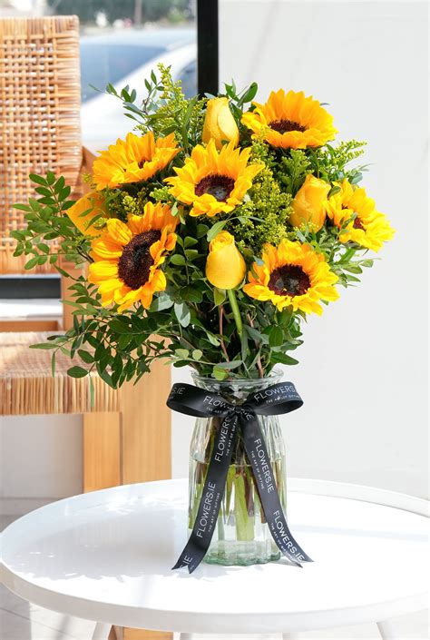 Sunflower - Vase | Summer Flower Delivery | Flowers.ie
