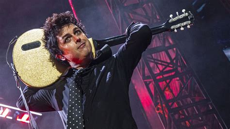 Billie Joe Armstrong Net Worth: What is the fortune of Green Day's ...