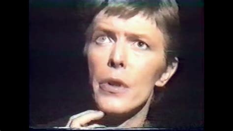 David Bowie "Heroes" (unreleased alternative video) - YouTube