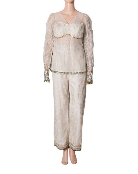 New Nidhi Halani Set