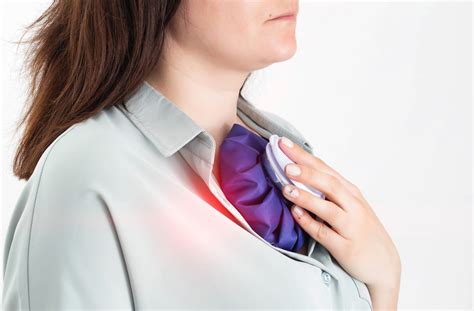 Strained Chest Muscle: Causes, Symptoms, and Treatment - Healthcare ...