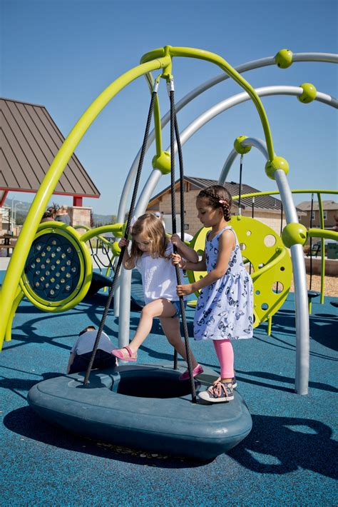 Twin Creeks Park - Ross Recreation