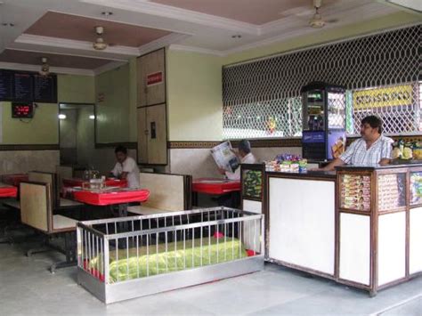 Lucky Tea, Ahmedabad - Restaurant Reviews & Photos - TripAdvisor