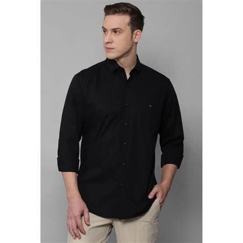 Buy Louis Philippe Men Black Slim Fit Solid Full Sleeves Casual Shirt ...