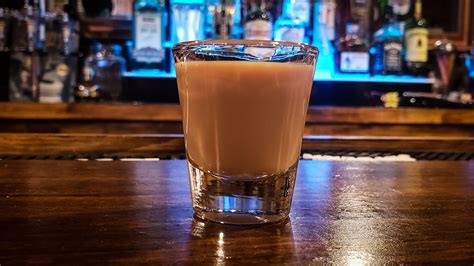 Girl Scout Cookie Shot Recipe: A Chocolate-Mint Delight in a Glass ...