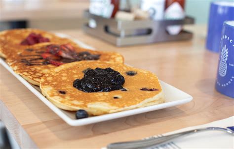 Benedict's Morning Heroes opens in south Fargo - InForum | Fargo ...