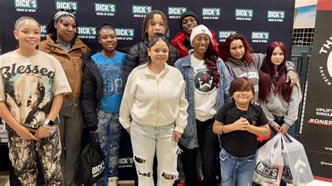 KC’s Crown Center Ice Terrace to open for holiday season | Kansas City Star