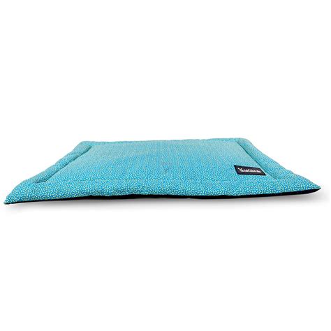 Shop High-Quality Dog Beds & Mats Online In India | Tails Nation