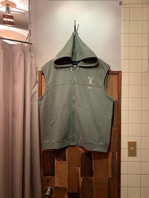 “Timberland” khaki cotton zip-up hoodie vest | LAUGH