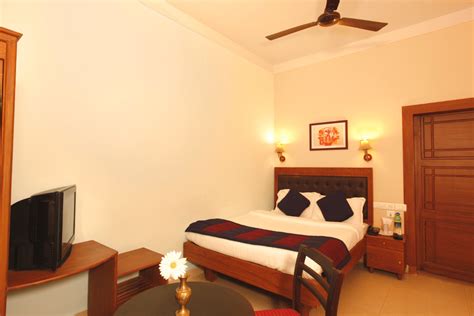 Hotels in Kunnamkulam | RC Park Hotel