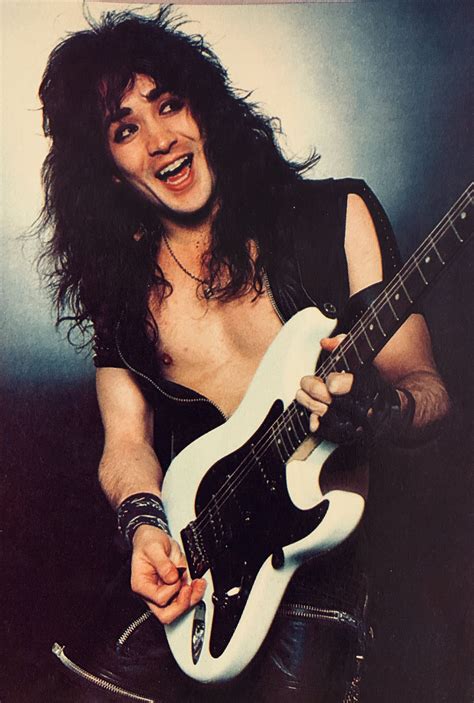 Pin by Paolo Eramo on ghitarrismo | Jake e lee, Hair metal bands, Ozzy ...